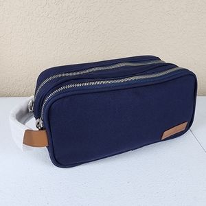 NWOT Brooks brothers toiletries / dopp kit bag